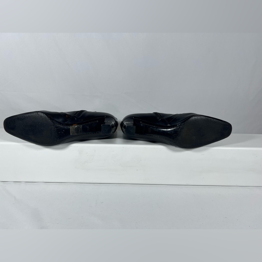 7017: Louis Vuitton Logo Heel Ankle Boots Black Leather Buckle 35.5 Italy - Picture 7 of 13